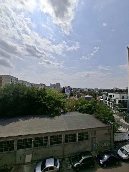 Iancului, Maior Coravu, Piata Muncii