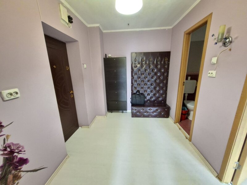 Iancului, Maior Coravu, Piata Muncii